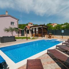 Beautiful Home In Hrvace With Heated Swimming Pool