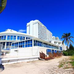 Miami Beach Apartments by MiaRentals