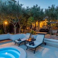 House Oliva with private pool and large garden