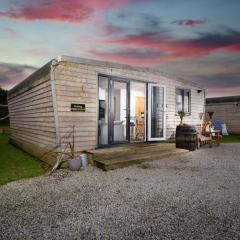 Wheal Prosper- Beautifully Fitted Wooden Lodge Helston Cornwall