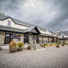 Loch Ness Bunk Inn