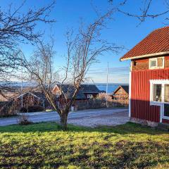 Cozy Home In Rttvik With Kitchen