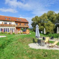 Cozy Apartment In Viechtach With Sauna