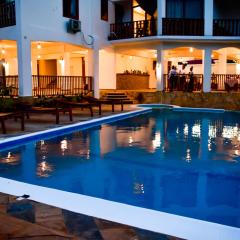 Zanoceanique Hotel