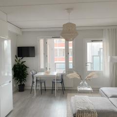 Modern one bedroom Apartment with Sauna near Airport