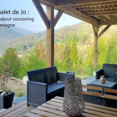 Au chalet de JO