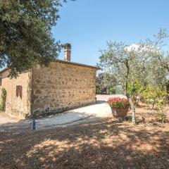 Amazing Home In Siena With Wifi