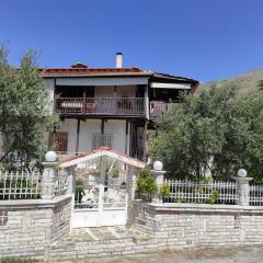 Kotrwnas Family Traditional Villa Seaview