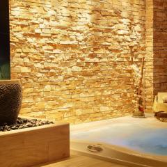 Best Western Premier Le Patio des Artistes Wellness Jacuzzi