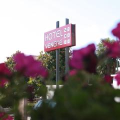 维纳里酒店