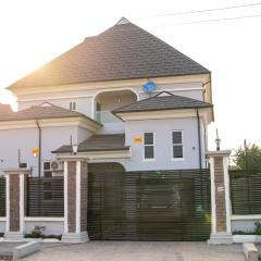 Prince's - Villa - Minimum of 3 nights booking