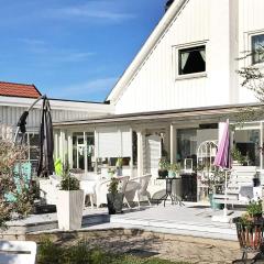 5 person holiday home in VÄRMDÖ-By Traum