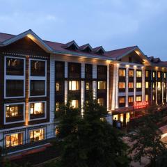 Ramada by Wyndham Gangtok Hotel & Casino Golden