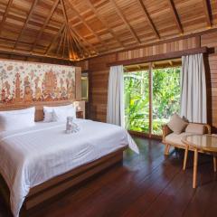 Giriwood Hotel & Villa
