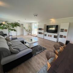 Bungalow 4 Schlafzimmer 8 Personen Parkplatz Grundstück Garten