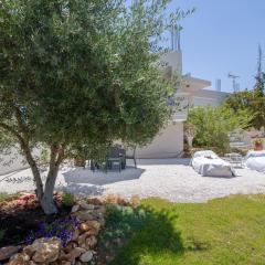 Casa Magnolia - Spacious Home in heart of Akrotiri