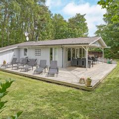 6 person holiday home in Nexø-By Traum