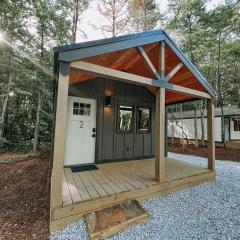 Cabin 2 One Bedroom W Kitchen