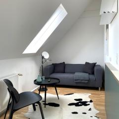 Bright + Cozy Dachgeschoß Maisonette im Zentrum