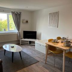 The Aldridge 2 Bedroom Apartment with FREE Parking