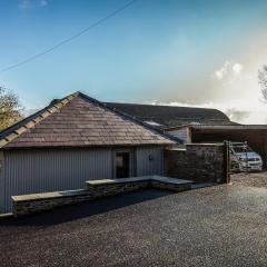 17th Century Cartshed Nestled In Welsh Countryside