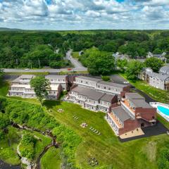 Ogunquit River Inn & Suites