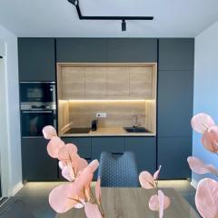 Marina Bay - Exclusive Apartment with Private Pool and Adriatic Sea View