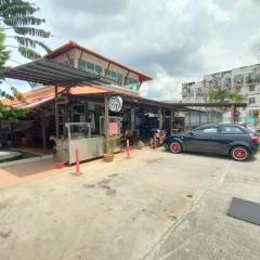 Cozzy Motel Malacca