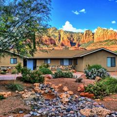 VIEWS! Uptown Sedona Utopia +Hot Tub