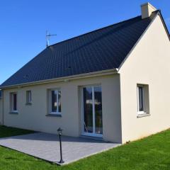 Maison de 3 chambres avec vue sur la mer jardin clos et wifi a Saint Laurent sur Mer