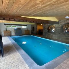 Spacious Waimes Villa