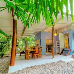 Casa Theia - Comfort cabin, Caribbean jungle beach
