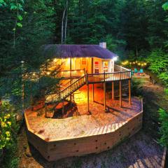 Cozy Cabin Retreat - Hot Tub, Fireplace & Fire Pit