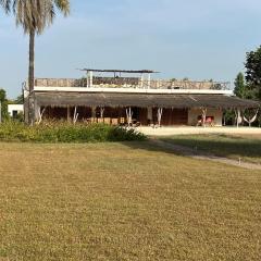 Grande maison en bordure de plage