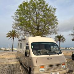 Rent a BlueClassics 's Campervan le Voyageur In Algarve au Portugal