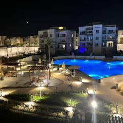 Amwaj Seaside Retreat- Luxury 2BR Chalet in Amwaj Sidi Abdelrahman