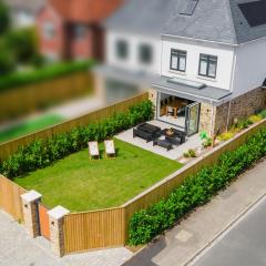 The Laurels by Grandeur Property