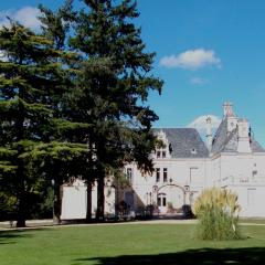 Apartment in the grounds of the Chateau & balcony