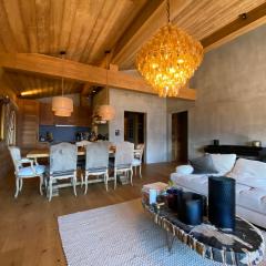 Chalet 7 Luxury Chalet with Cinema room