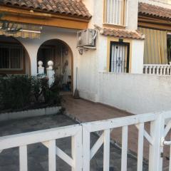 Gran alacant : two bedrooms with private garden