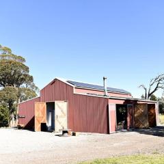Farm Stay Unique Barn in Southern Highlands