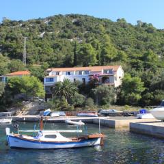 Apartments and rooms by the sea Zaklopatica, Lastovo - 8339