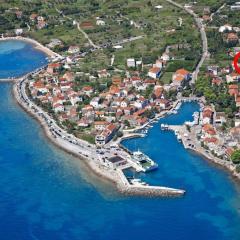 Apartments by the sea Sucuraj, Hvar - 11228