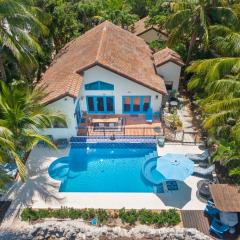 Keys Oceanfront Beauty Dock and pool