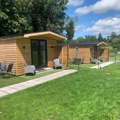 Mourne Meadow Cabins- Foxes Den