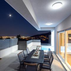 Villa Dorso with heated pool