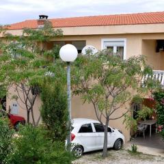 Apartment Vir 13686b
