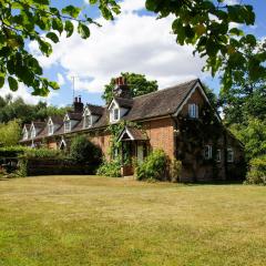 Beeches Cottage - Beautiful Garden - Parking