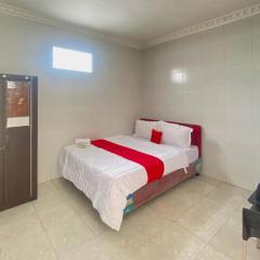 RedDoorz Plus near Cito Mall Surabaya