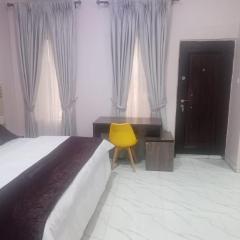 Captivating 1-Bed Studio in Sapele